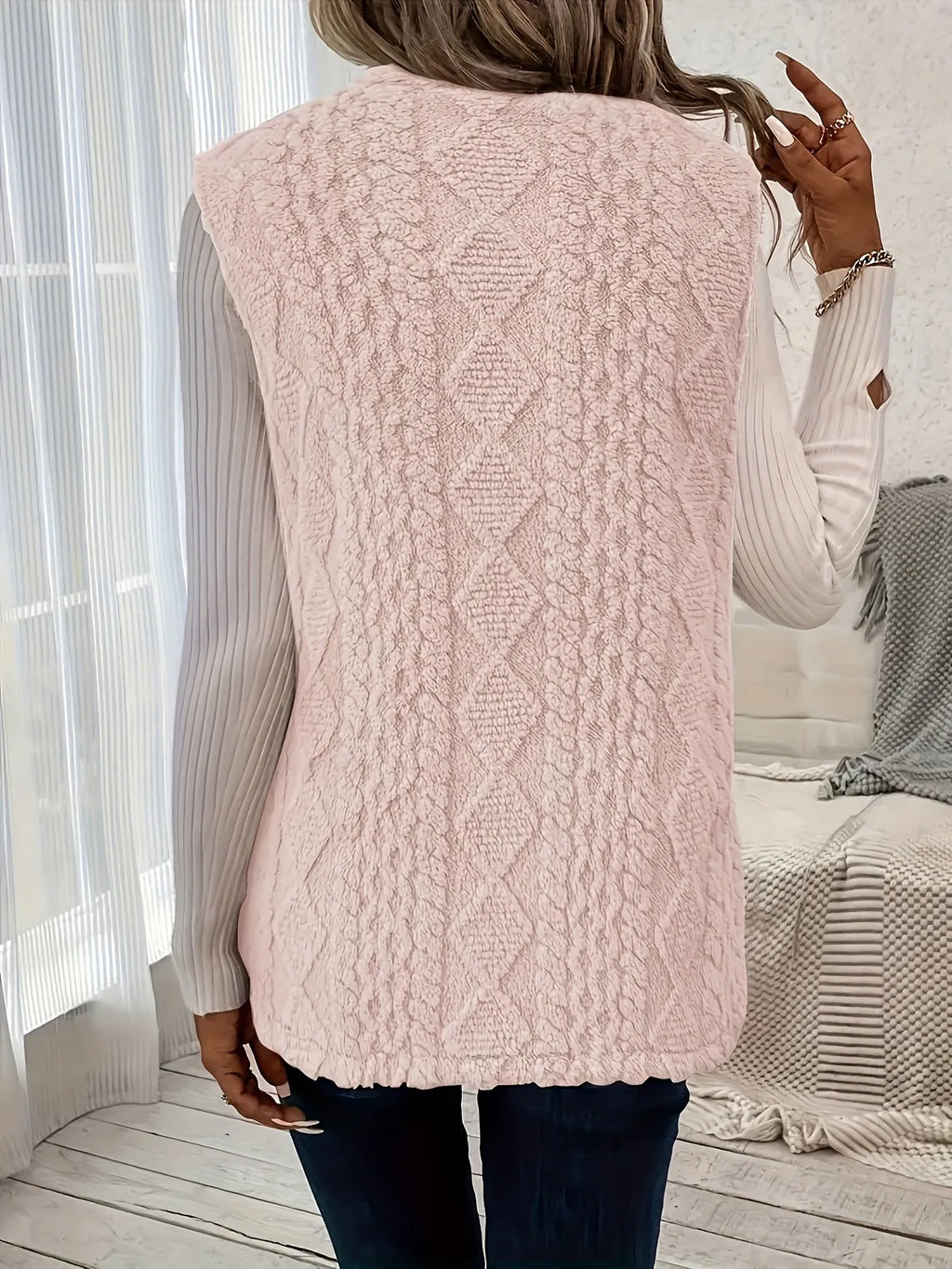 Fashionable Apparel Fashionable And Versatile Outerwear For