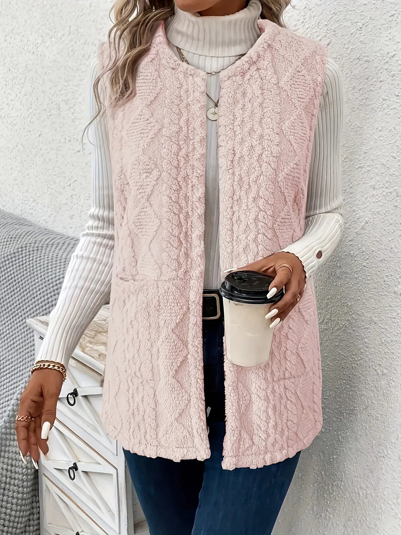 Fashionable Apparel Fashionable And Versatile Outerwear For