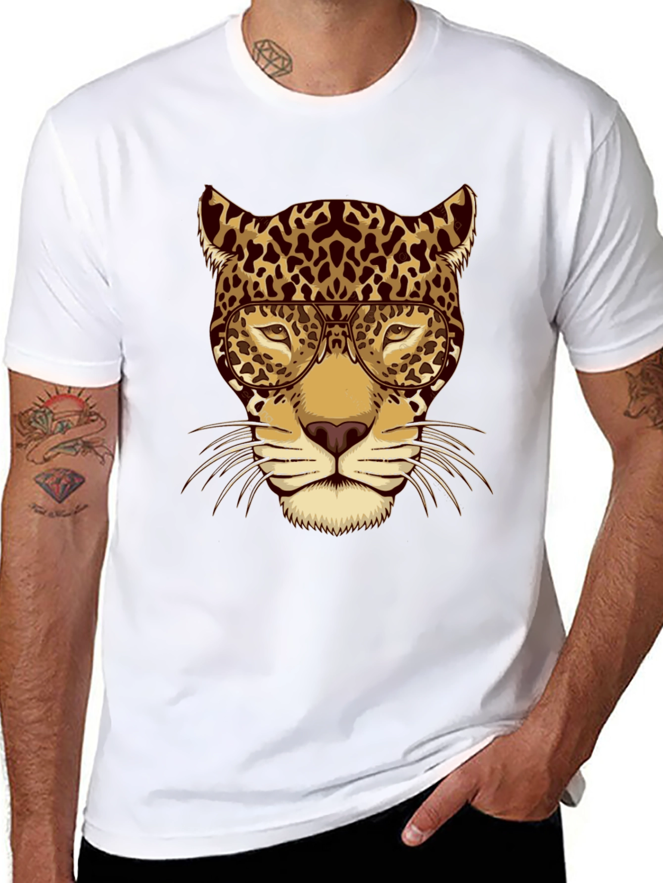 Leopard with Glasses Graphic T-Shirt