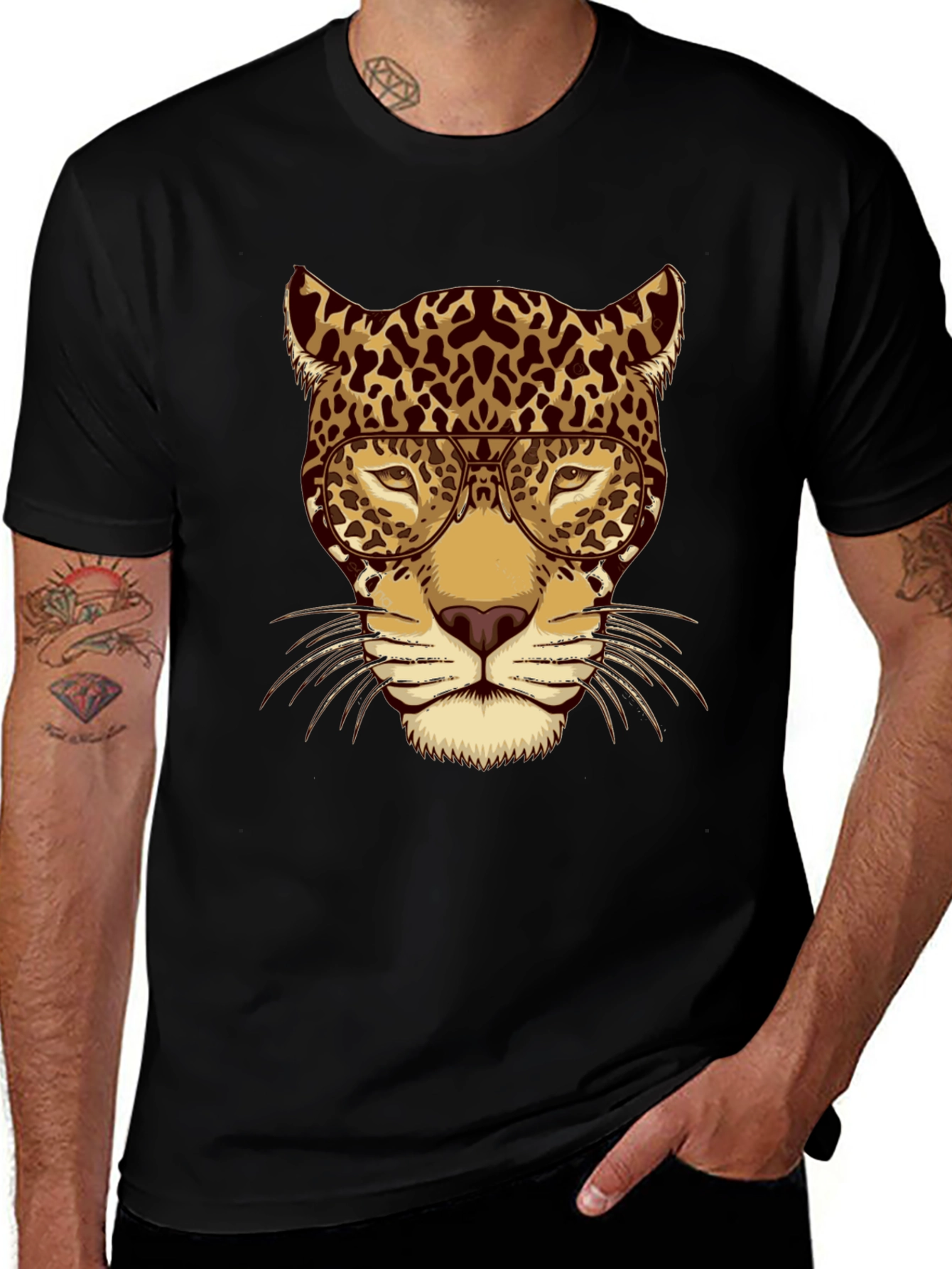 Leopard with Glasses Graphic T-Shirt