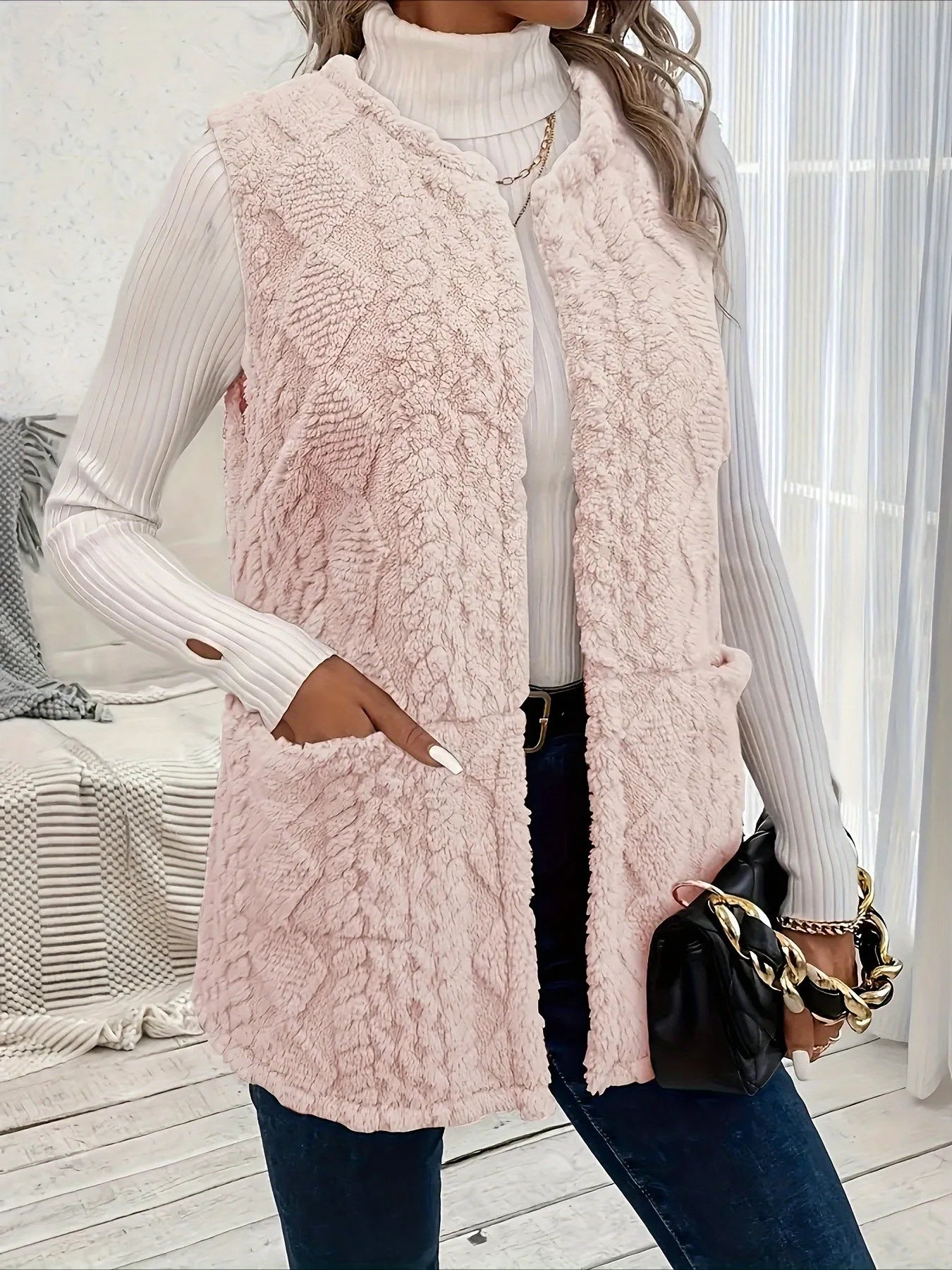 Fashionable Apparel Fashionable And Versatile Outerwear For
