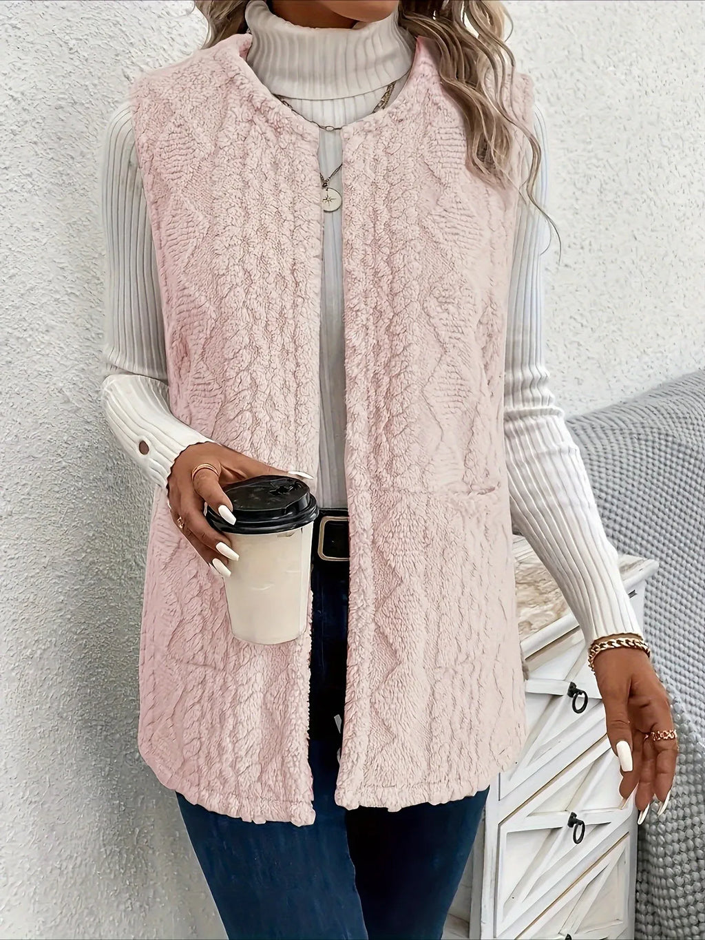 Fashionable Apparel Fashionable And Versatile Outerwear For