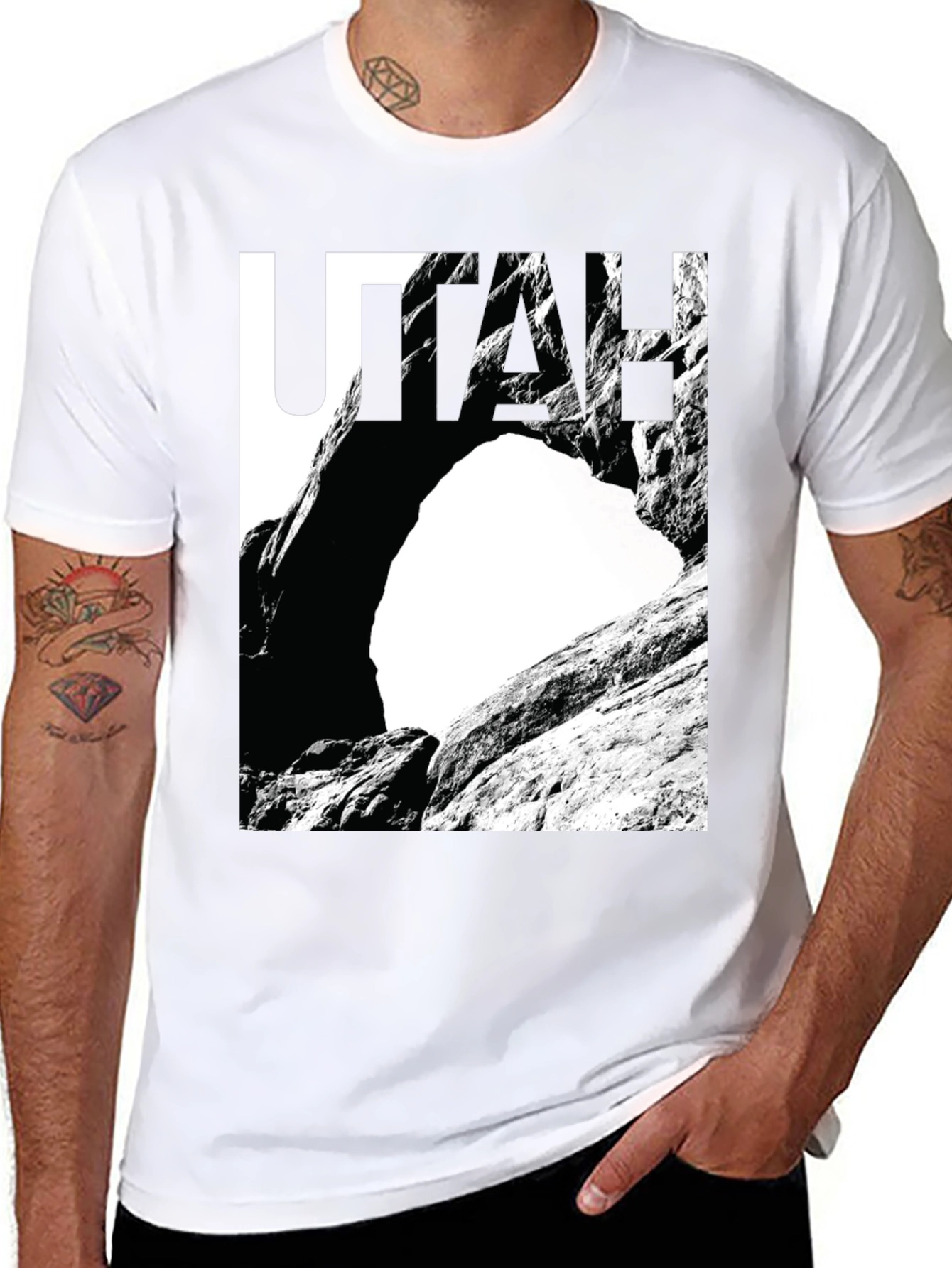 Utah Rock Arch Graphic Tee - Black