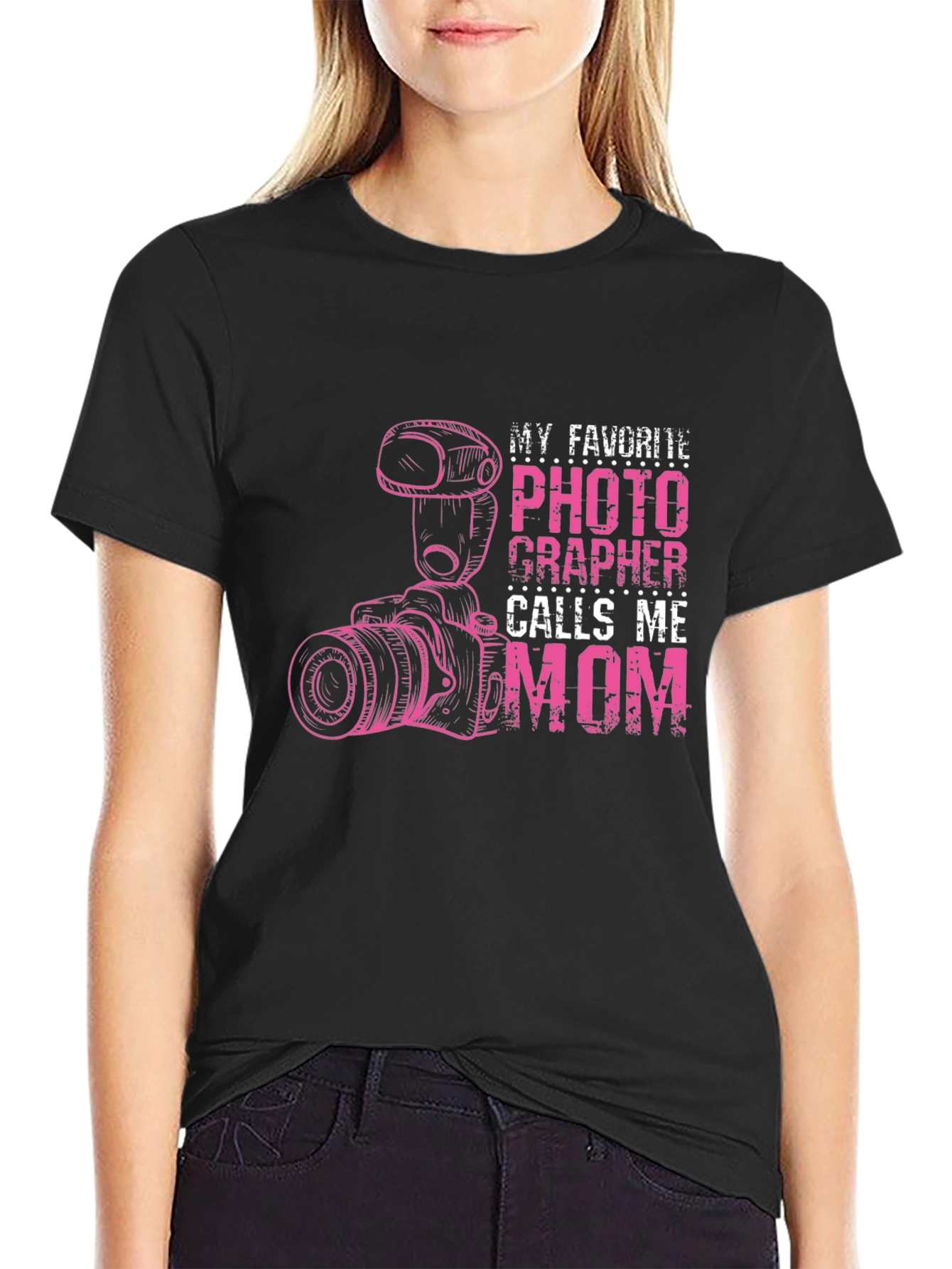 Photographer Mom T-Shirt - Black Graphic Tee