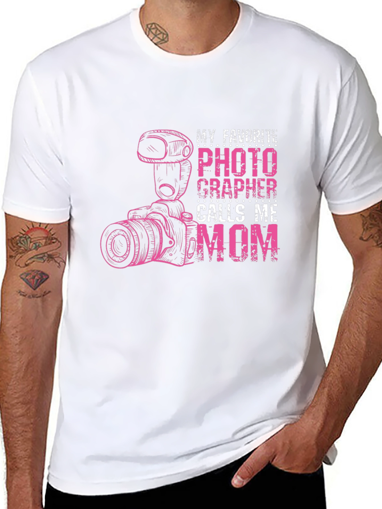 Photographer Mom T-Shirt - Black Graphic Tee